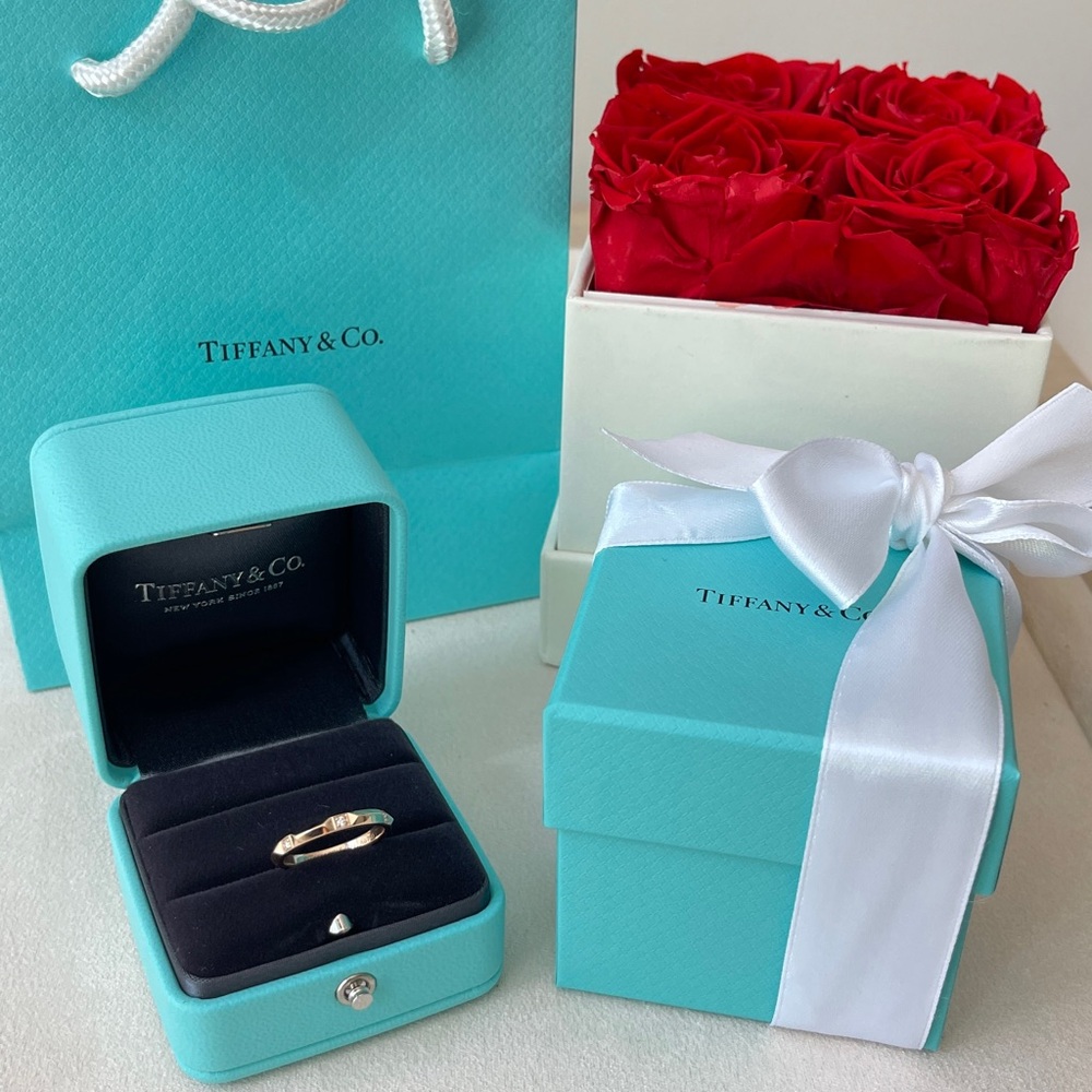 Tiffany True Band Ring in Rose Gold 18K with Diamonds size 6.5 NEW $1,500